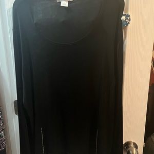 Drapers & Damon’s beautiful black top